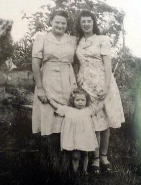 Lilly Cooper and Molly Keenan lived in the Gully, Katoomba, 1948